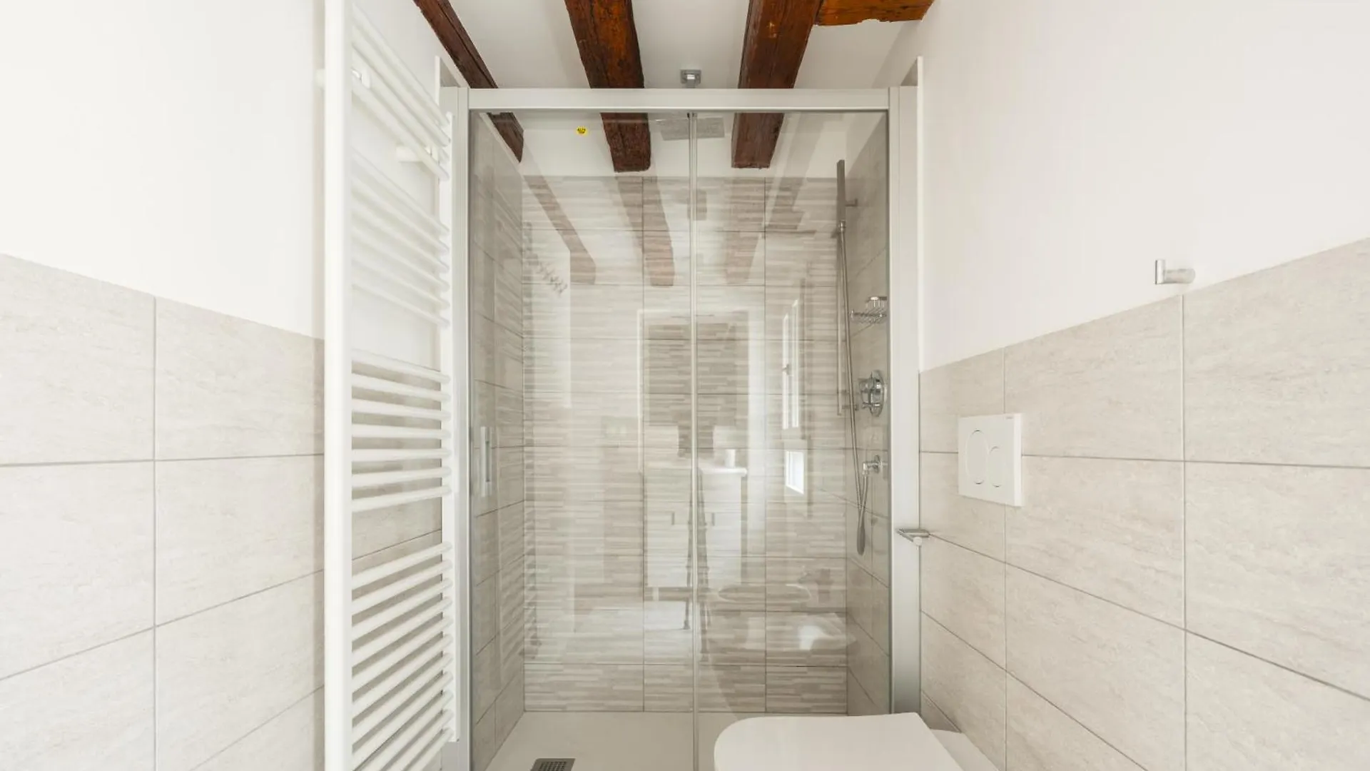 Goodwind Venice Apartments Italy