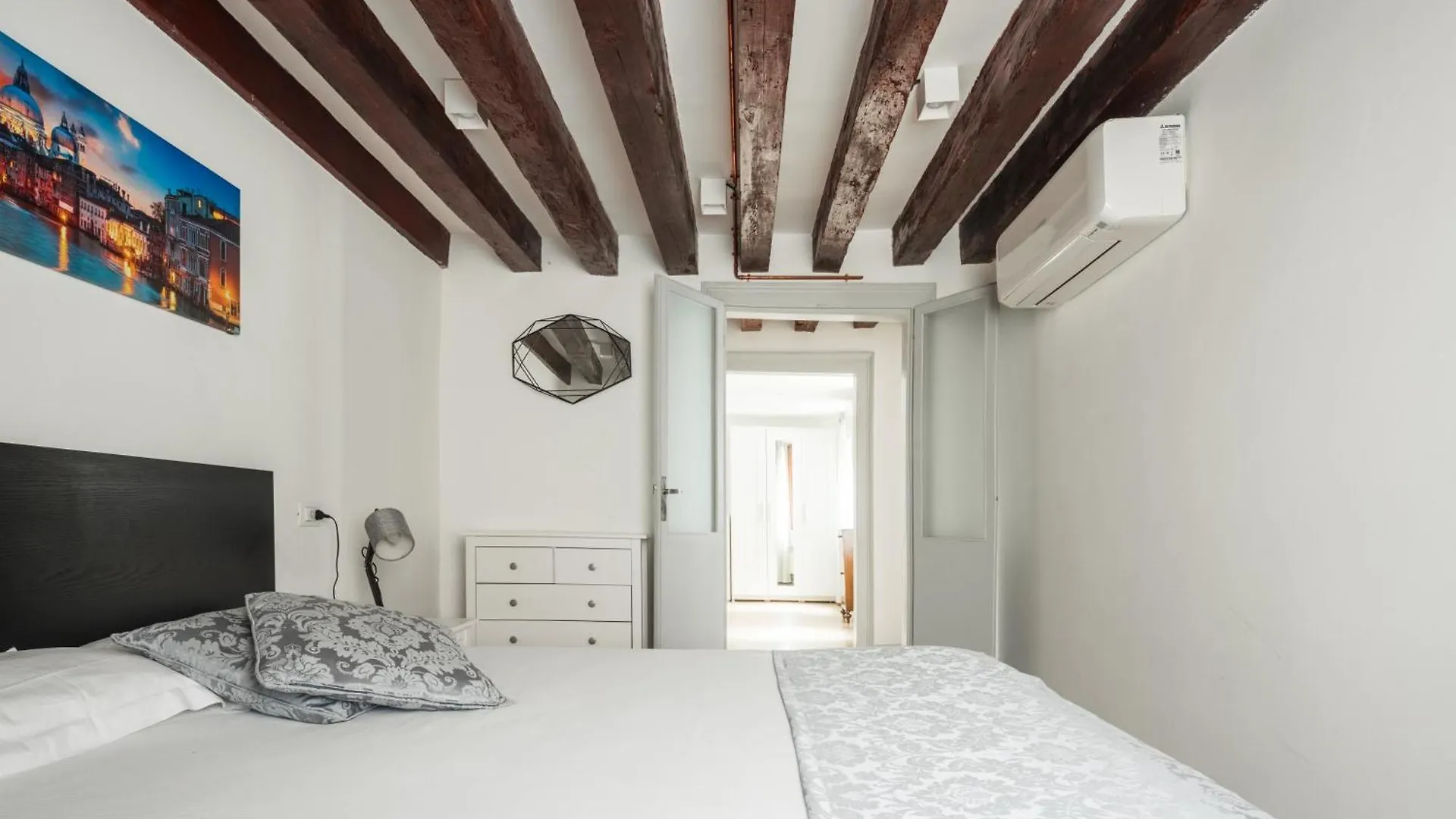 Goodwind Venice Apartments